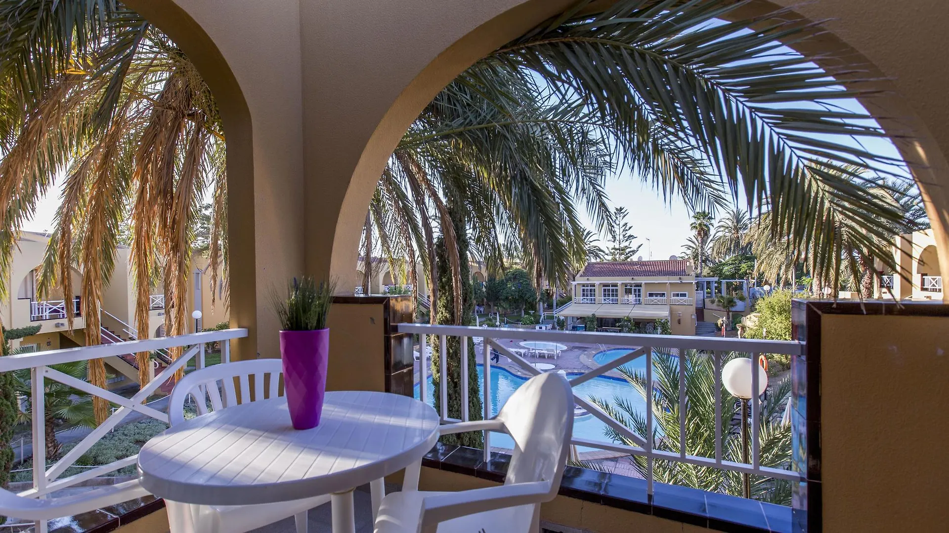 Tisalaya Park Aparthotel Maspalomas 3*,
